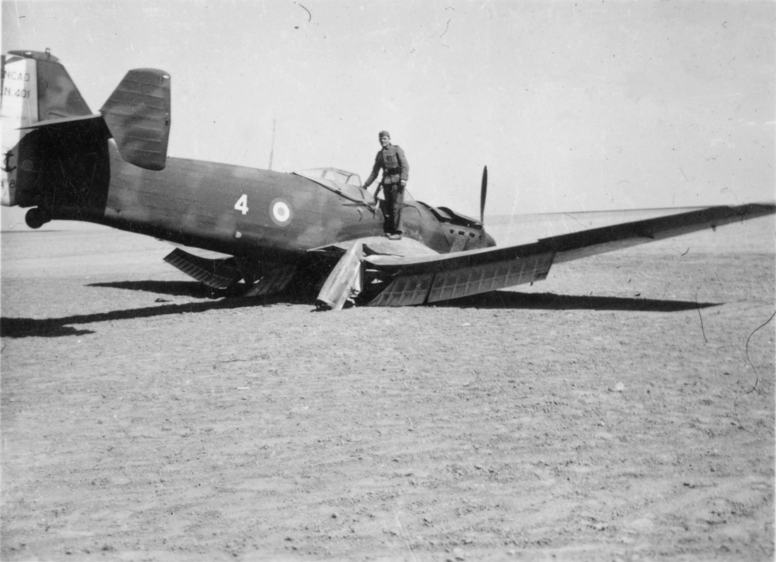 Berlaimont, photos des avions français abattus le 19 mai 1940 lors de l’attaque sur Berlaimont, transmises par le Service Historique de la Défense (Arnaud Prudhomme)